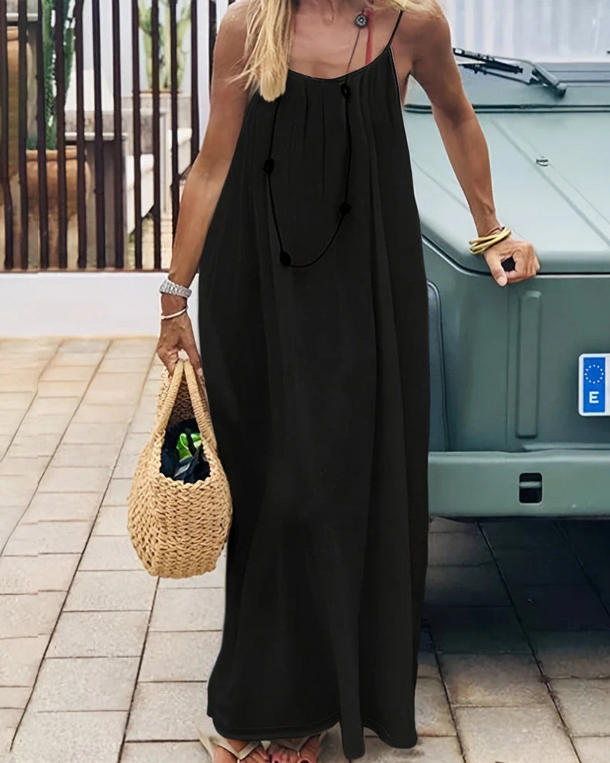 Vestido Feminino de Algodão com Costas Abertas Ajustáveis