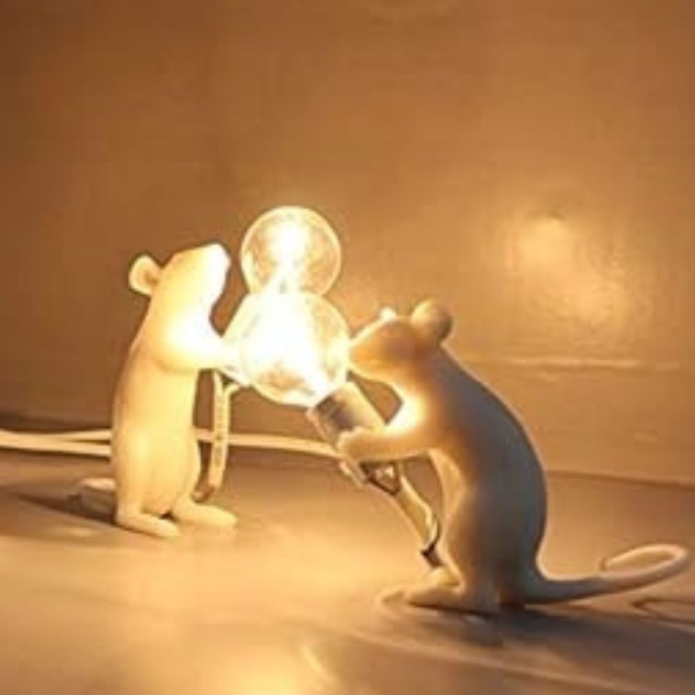 Candeeiro Rato em Resina Artístico - Candeeiro de Mesa - Vessa