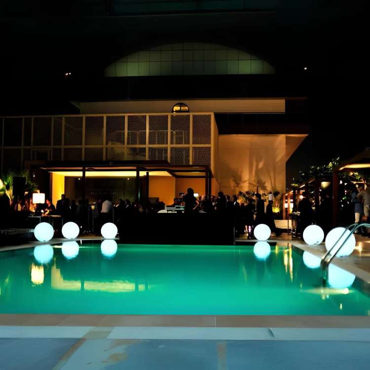 Luz de Jardim Esférica Iluminada Ecológica - Luz de Jardim - Vessa