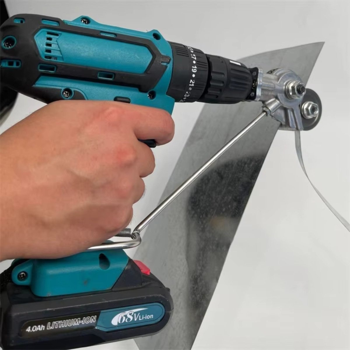 Adaptador Corta-Metal para Berbequim Elétrico - Corta-Metal - Vessa