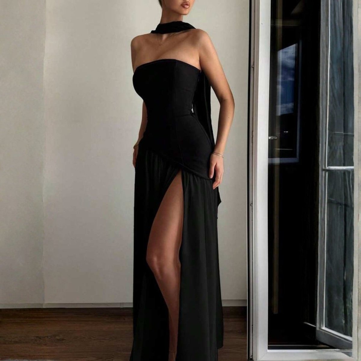 Vestido Maxi com Corpete Justo - Vestido Maxi - Vessa