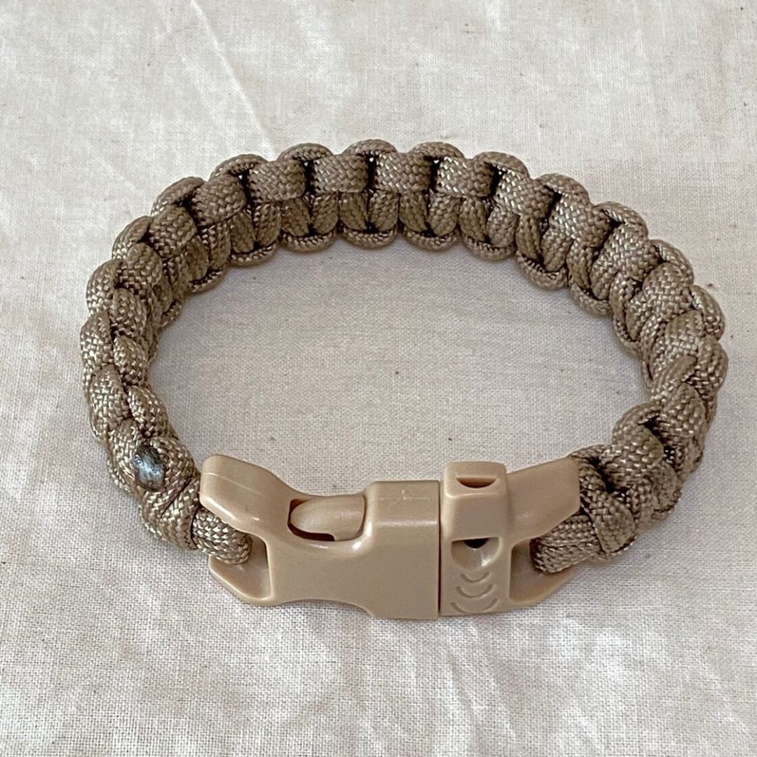 Pulseira de Sobrevivência em Paracord de Grau Militar - Pulseira de Paracord - Vessa