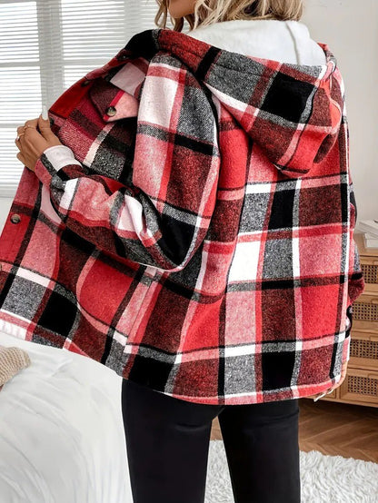 Casaco-Camisa Xadrez com Forro em Fleece e Capuz para Mulher - Casaco de Inverno de Mulher - Vessa