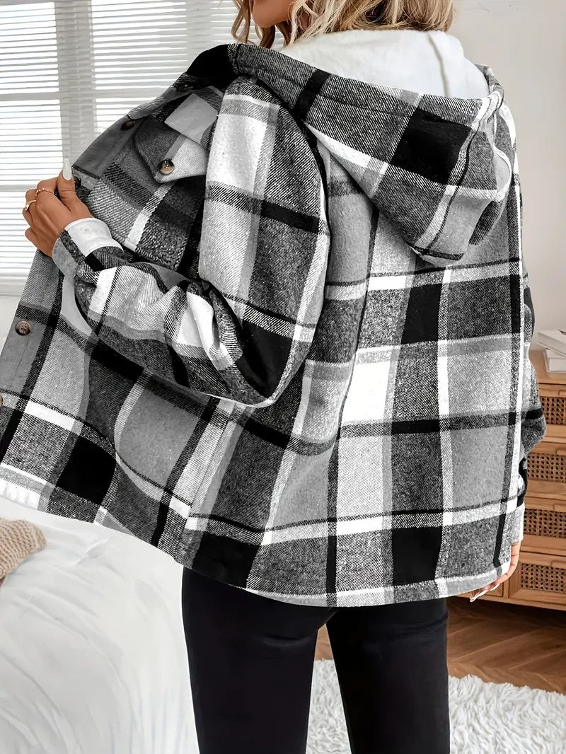 Casaco-Camisa Xadrez com Forro em Fleece e Capuz para Mulher - Casaco de Inverno de Mulher - Vessa