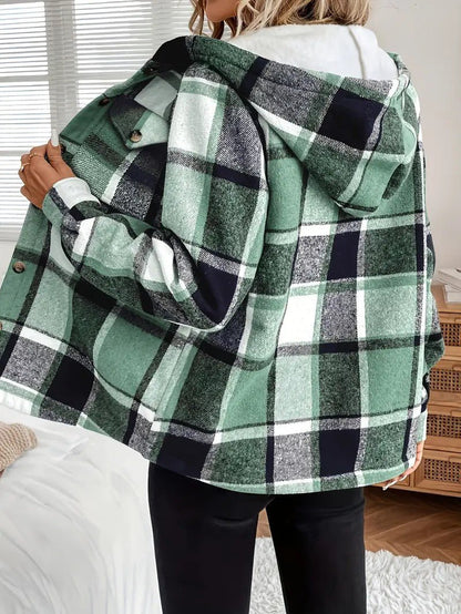 Casaco-Camisa Xadrez com Forro em Fleece e Capuz para Mulher - Casaco de Inverno de Mulher - Vessa