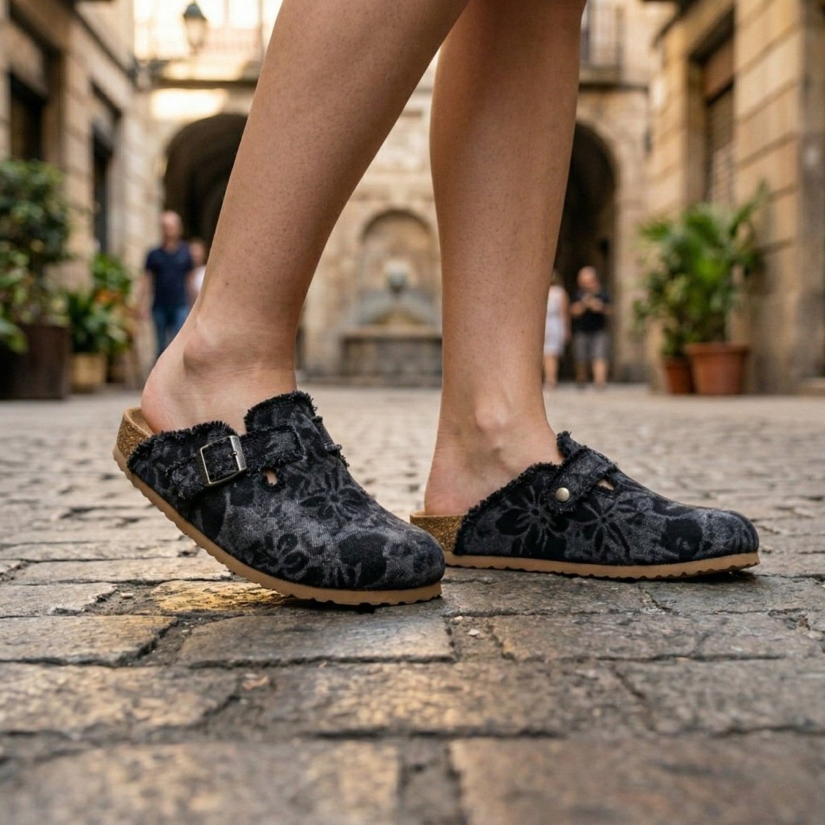 Chinelo com Fivela em Pelúcia Confortável - Chinelo Ortopédico - Vessa