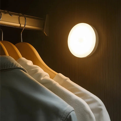 Luz com Sensor de Movimento Recarregável - Luz com Sensor de Movimento - Vessa