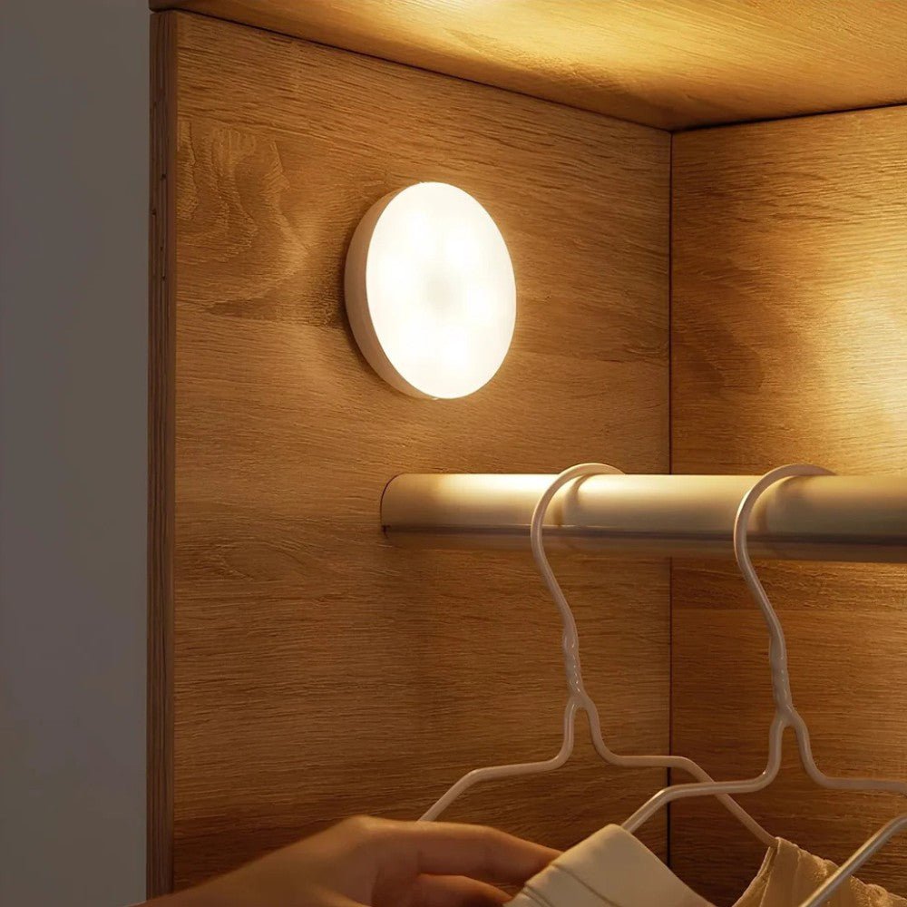 Luz com Sensor de Movimento Recarregável - Luz com Sensor de Movimento - Vessa