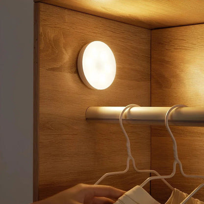Luz com Sensor de Movimento Recarregável - Luz com Sensor de Movimento - Vessa