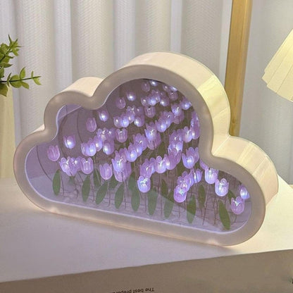 Candeeiro Nuvem de Tulipas ao Entardecer - Luz - Vessa